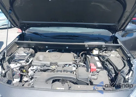 2024 Toyota Rav4 Xle z USA, uszkodzony, nr VIN 2T3W1RFVXRW355197